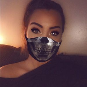 Meet your Posher, Marissa